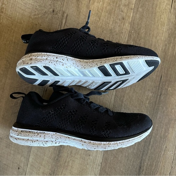 APL Black Metallic Speckle Techloom Pro Sneakers - Picture 4 of 11